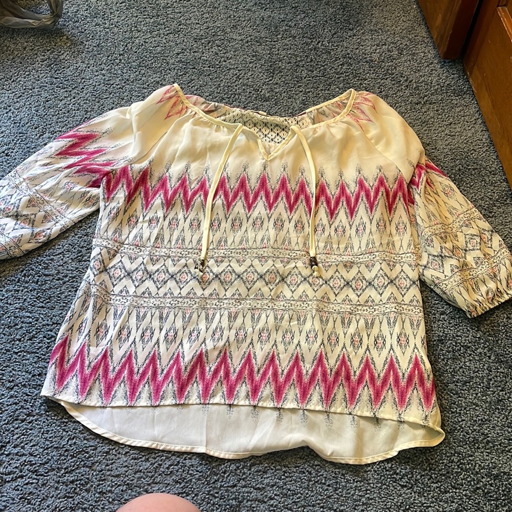 3/4 length sleeve shirt